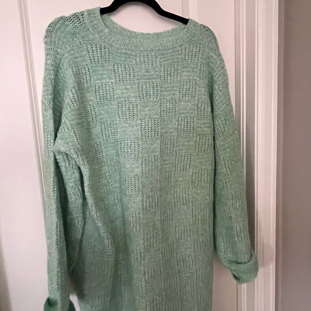 Pink Lily Green Crew Neck Sweater